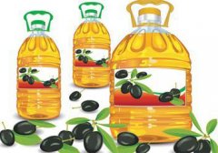 食用油灌裝機為油中之王花生油保駕護(hù)航